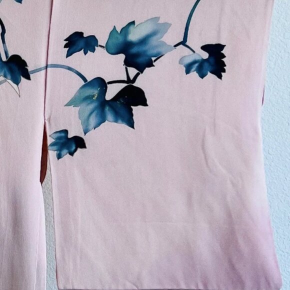 Vintage Japanese Style Kimono Robe - Picture 4 of 10